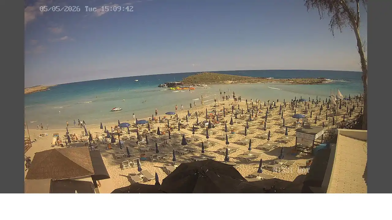 Larnaca Webcam-Aufnahme — 5. Mai 2026 13:00