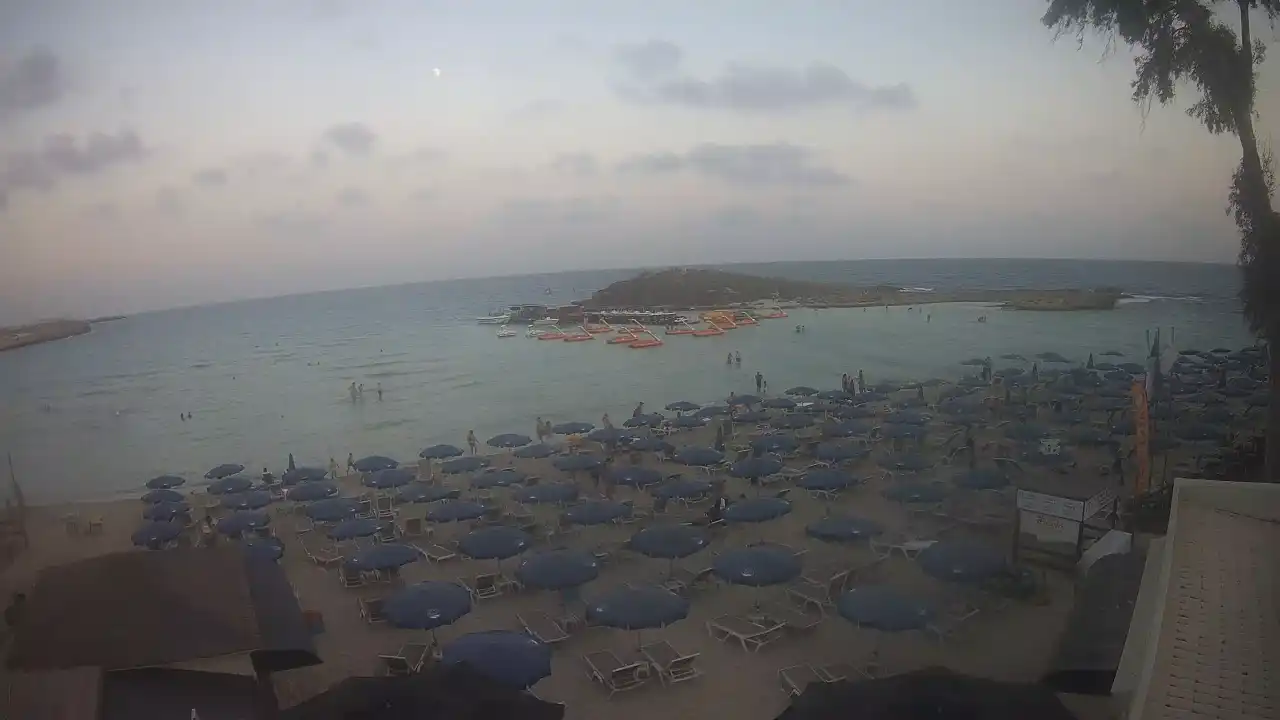 Webcam-Aufnahme aus :city — 24. August 2026 16:00