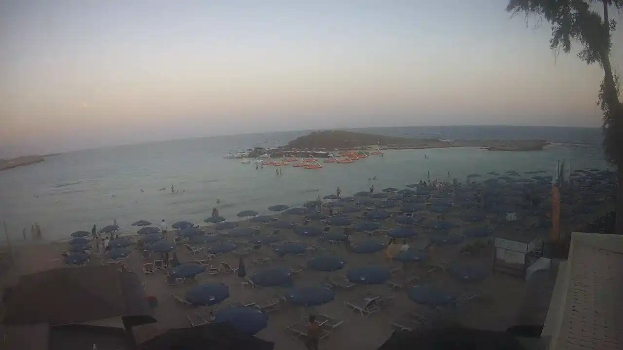 Webcam-Aufnahme aus :city — 26. August 2026 16:00